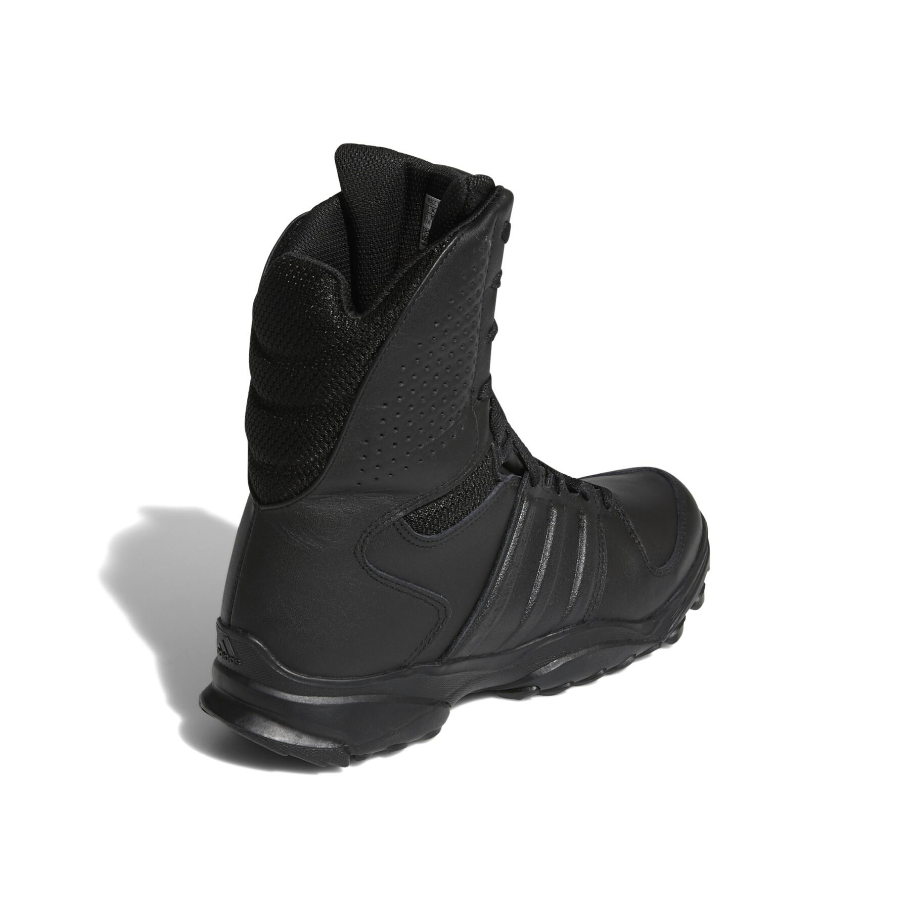 Chaussures de running adidas GSG-9.2