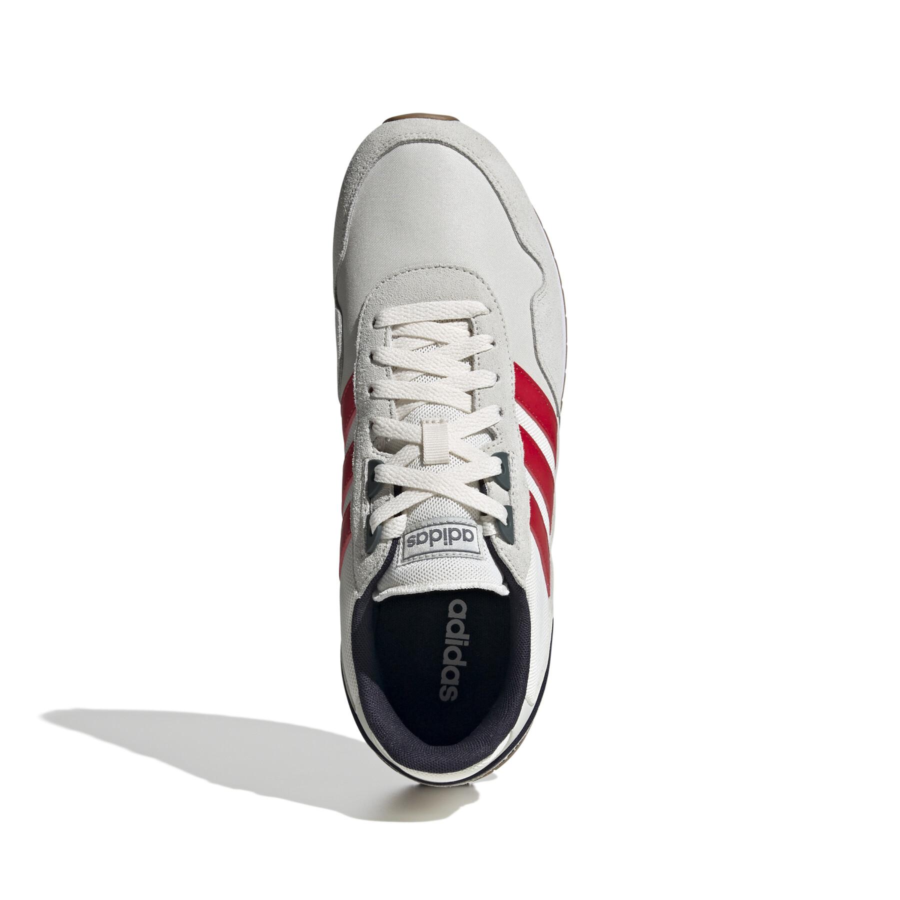 Chaussures de running adidas 8K 2020