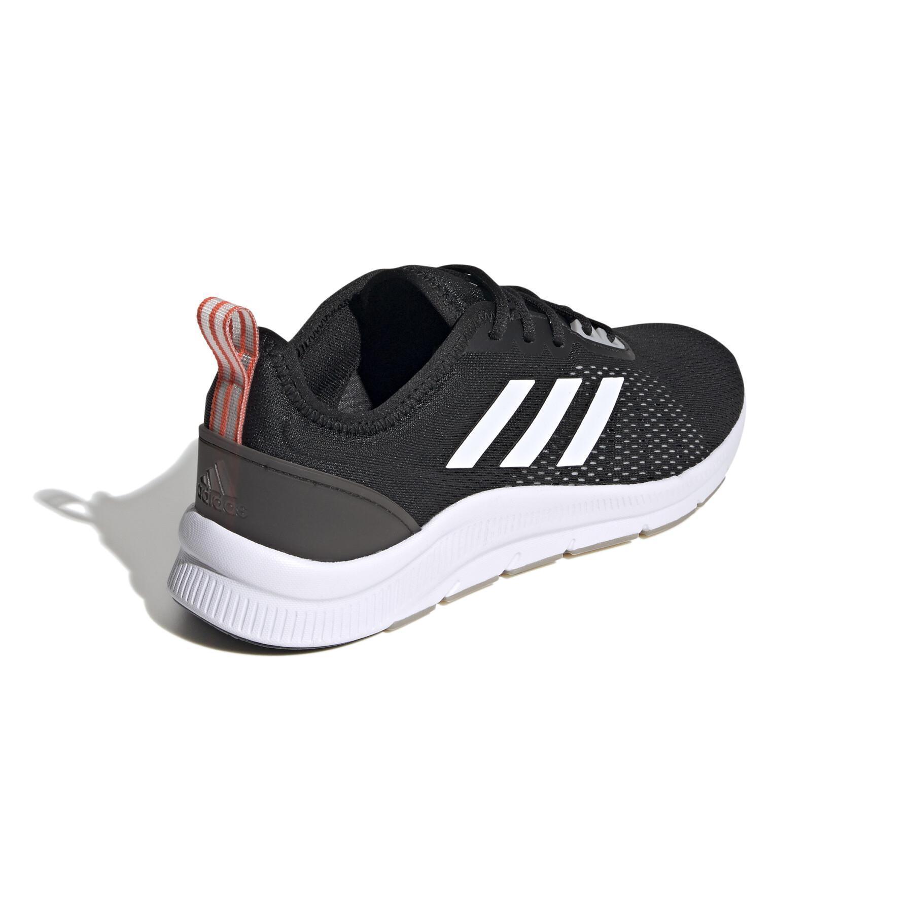 Chaussures de running adidas Asweetrain