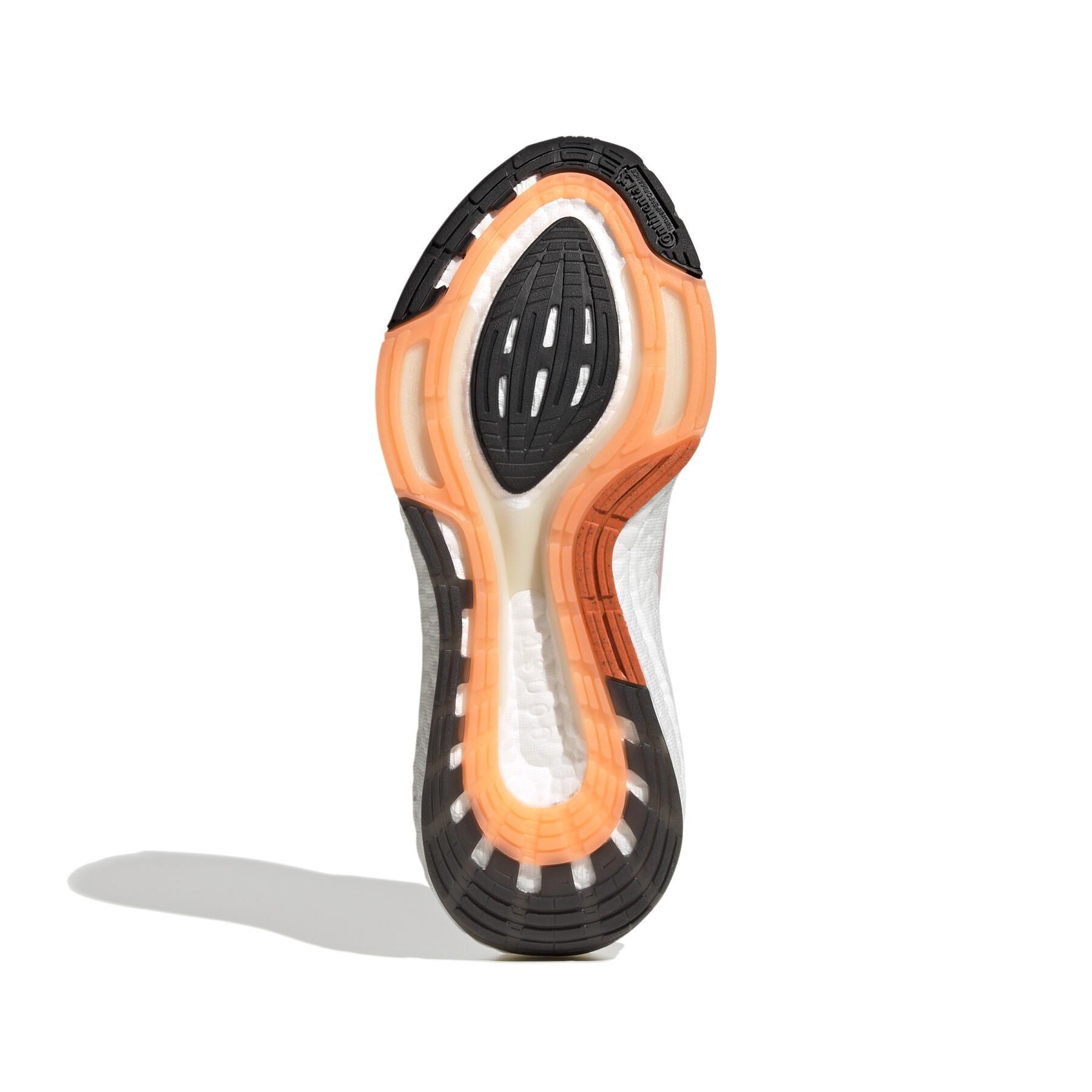 Chaussures de running femme adidas Ultraboost 22