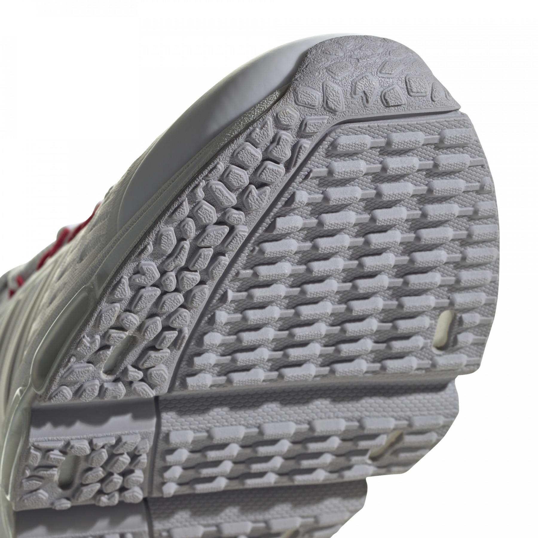 Chaussures de running adidas Tencube