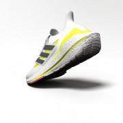 Chaussures de running enfant adidas Ultraboost 21 J